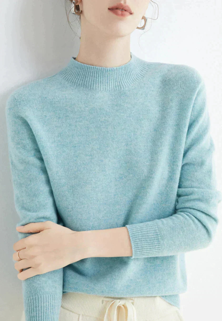 Pullover Damen | Klassischer Rundhalsausschnitt + figurbetonte Passform | L&F - 18 - Lieblingsform