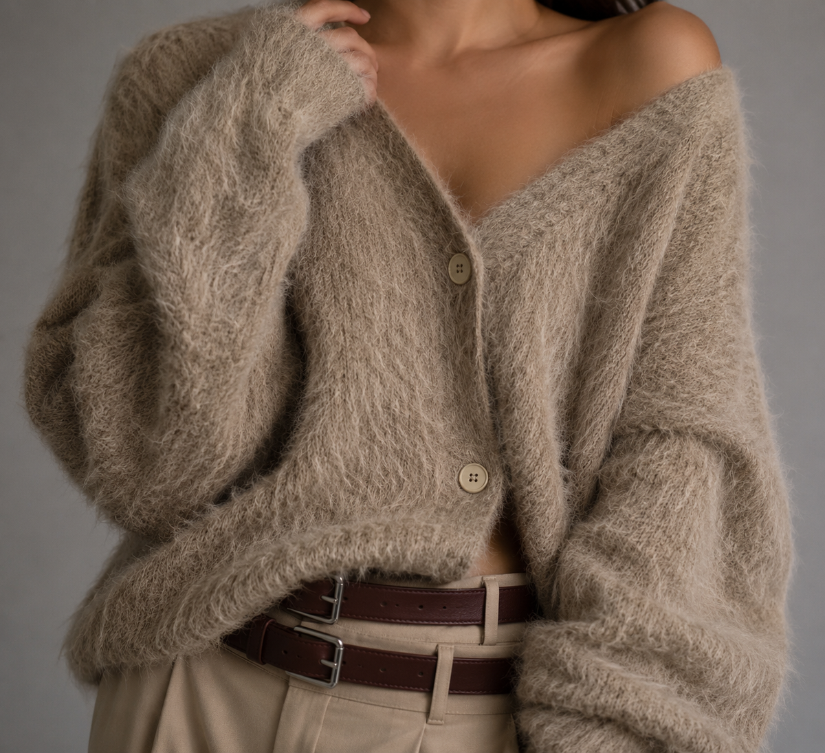 Cardigan Damen mit V-Ausschnitt und Knopfverschluss | L&F - 7 - Lieblingsform