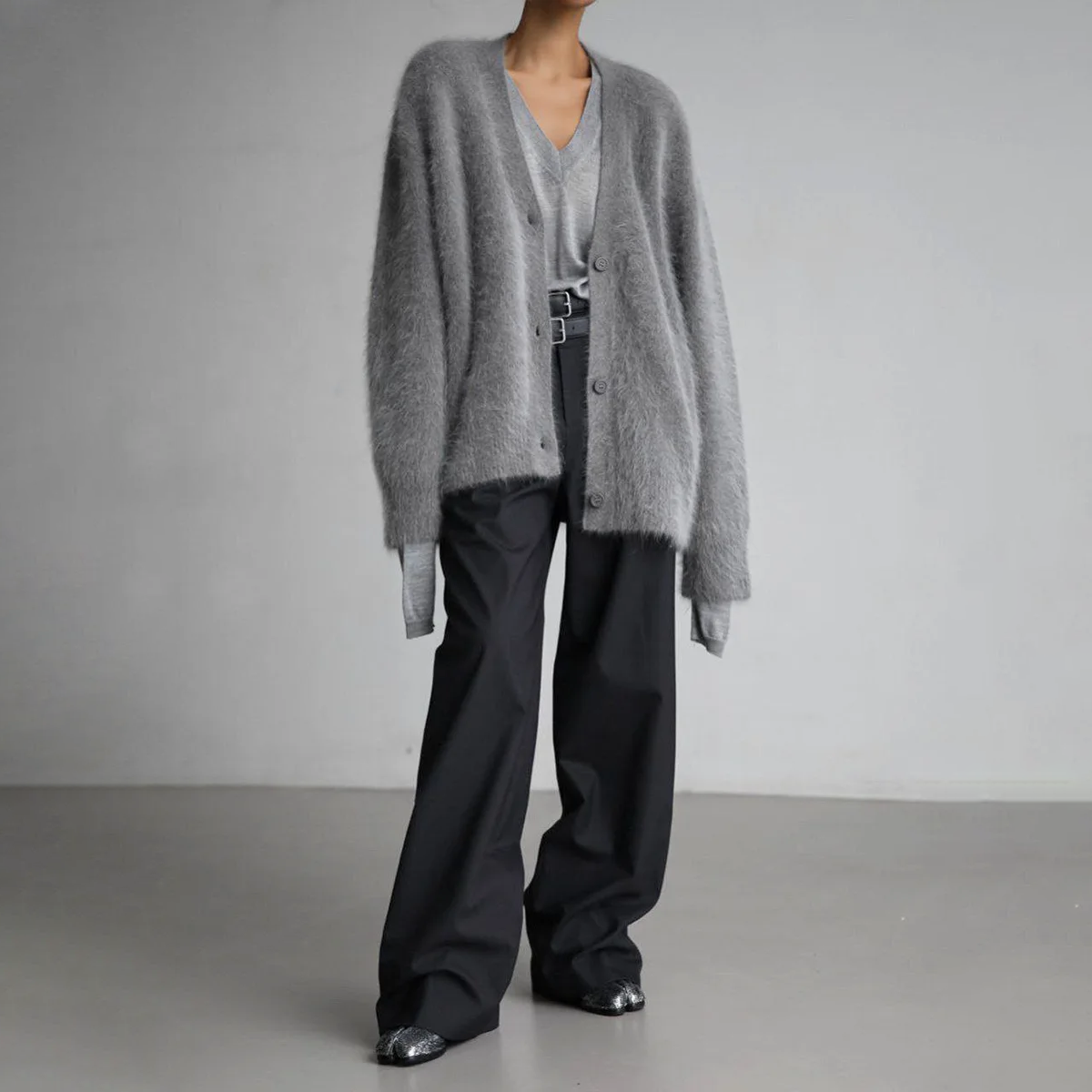 Cardigan Damen mit V-Ausschnitt und Knopfverschluss | L&F - 3 - Lieblingsform